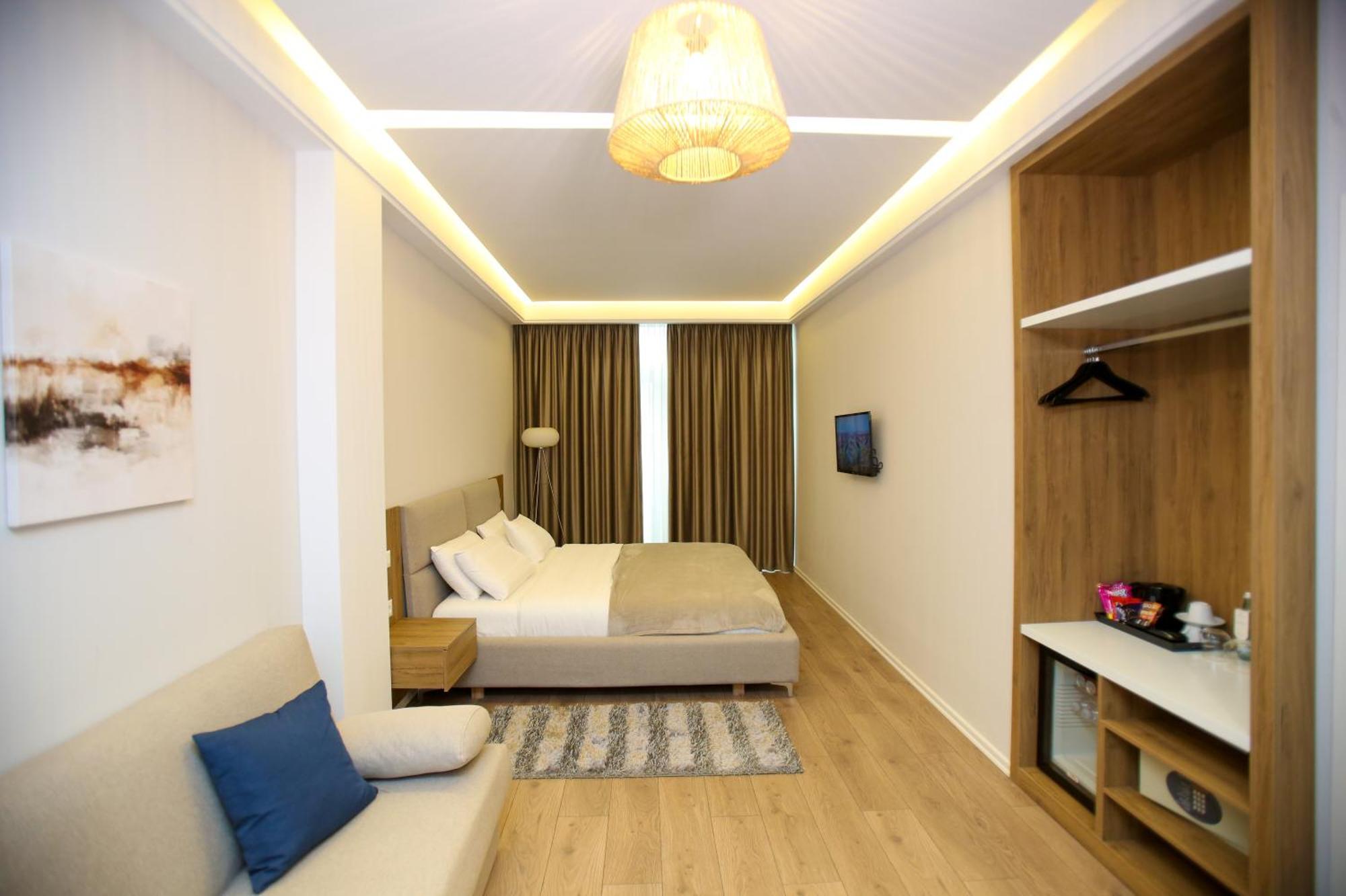 Hotel International Wlora